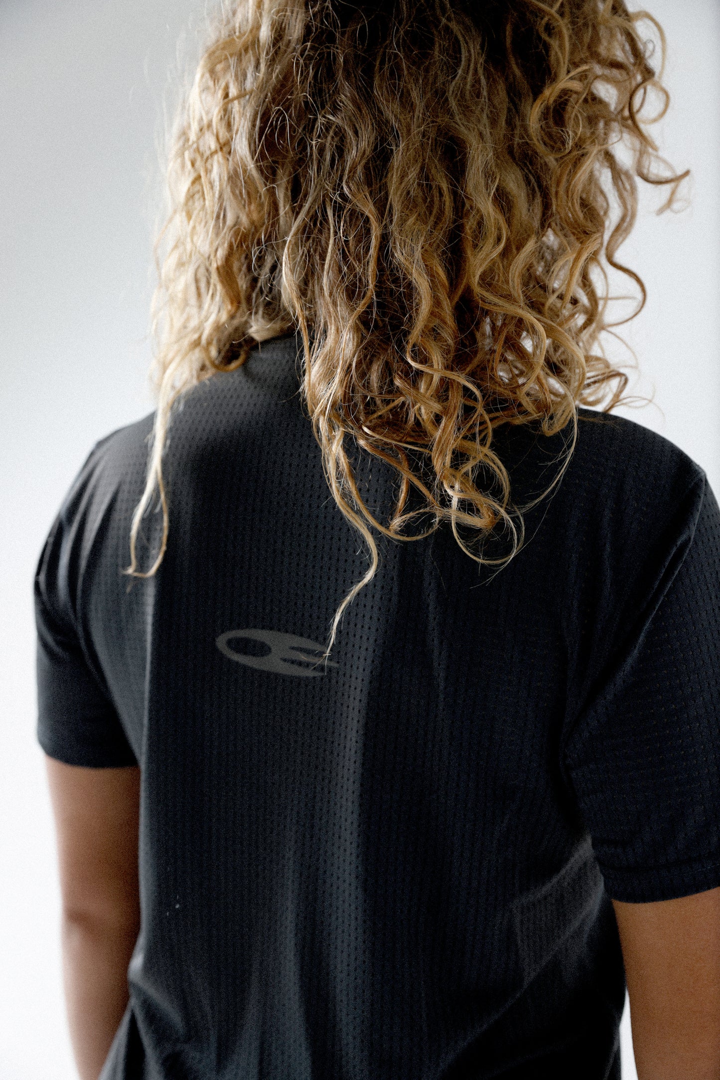 FORM tee black