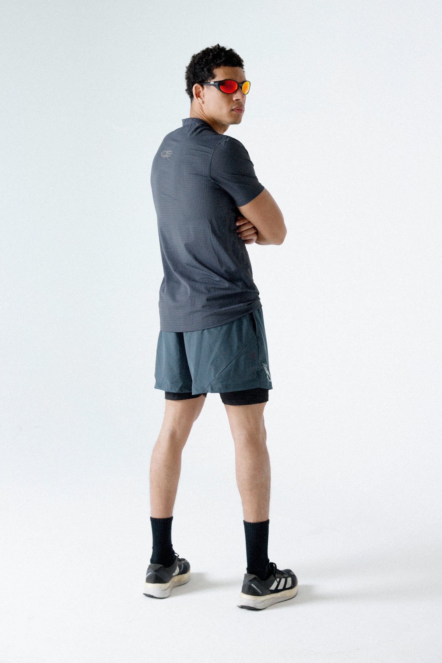 FORM tee grey