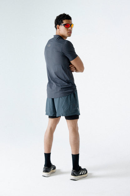 FORM tee grey