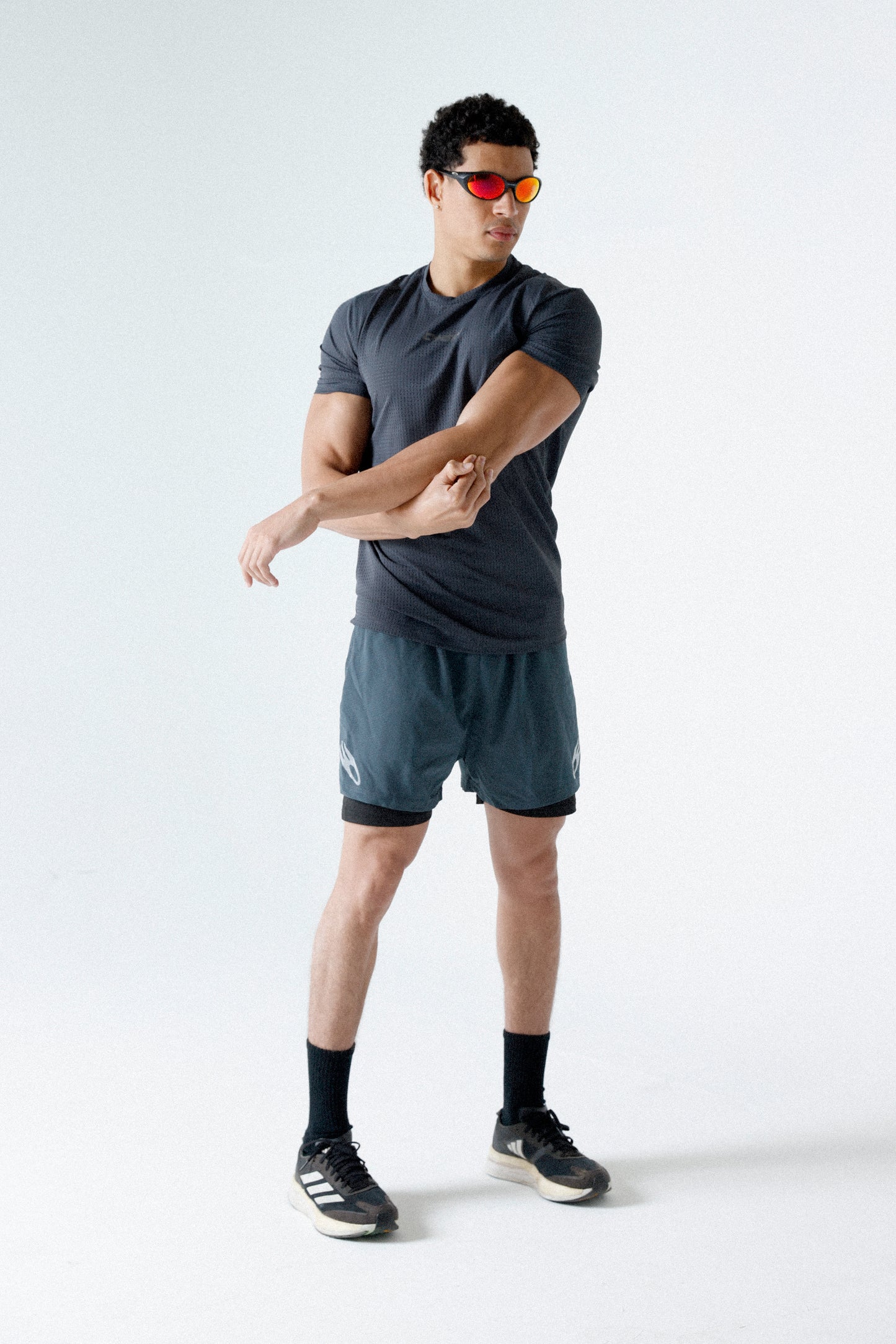 FORM tee grey