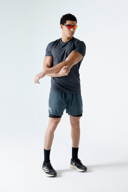 FORM tee grey