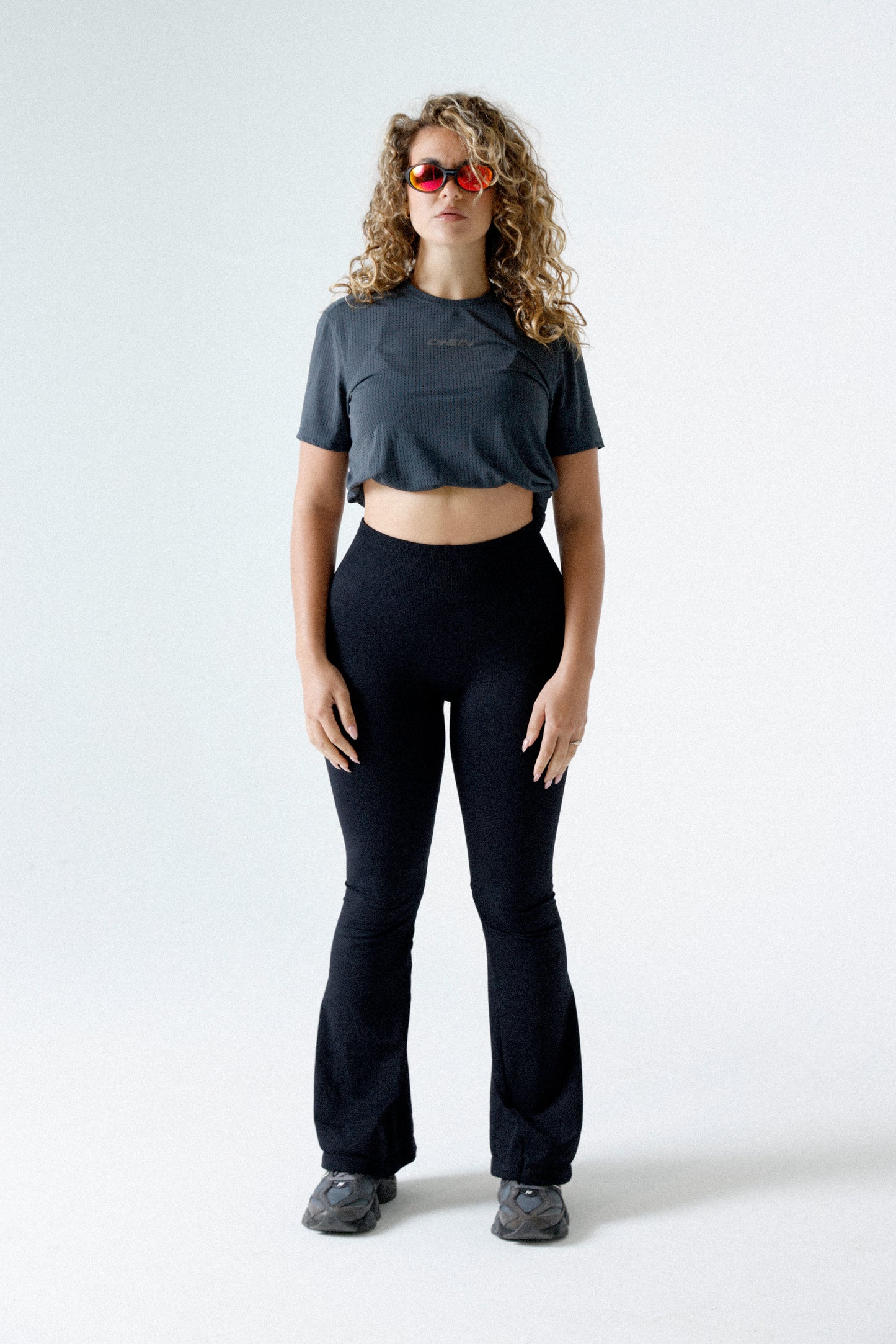 FORM tee grey