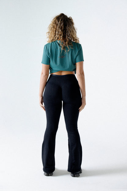 FORM tee green