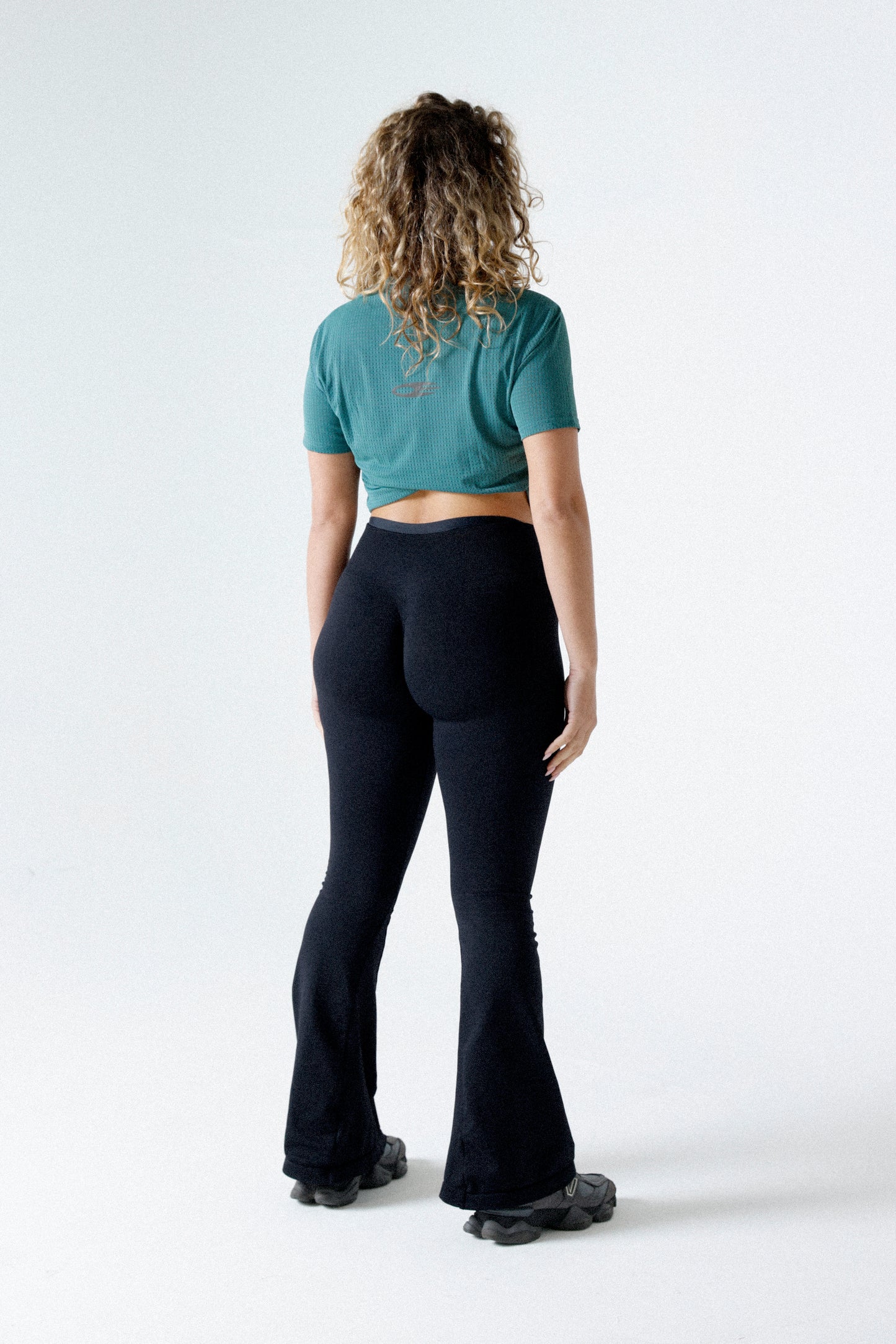 FORM tee green