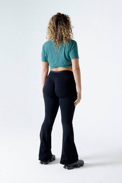 FORM tee green